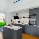 Sonnenpfad By Interhome Nyaraló